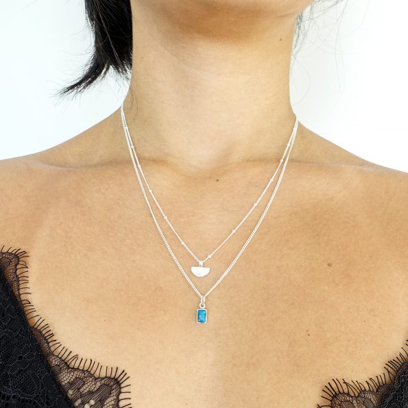 Turquoise gold veins necklace