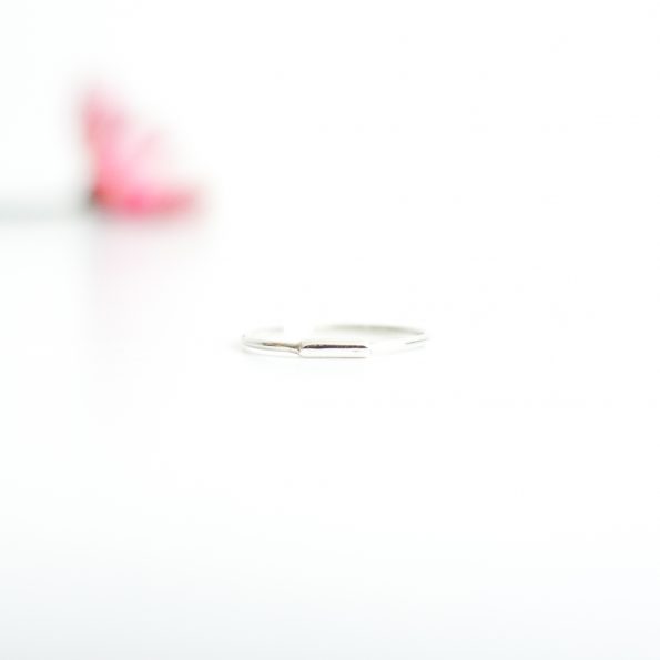 Bob dainty sterling silver ring