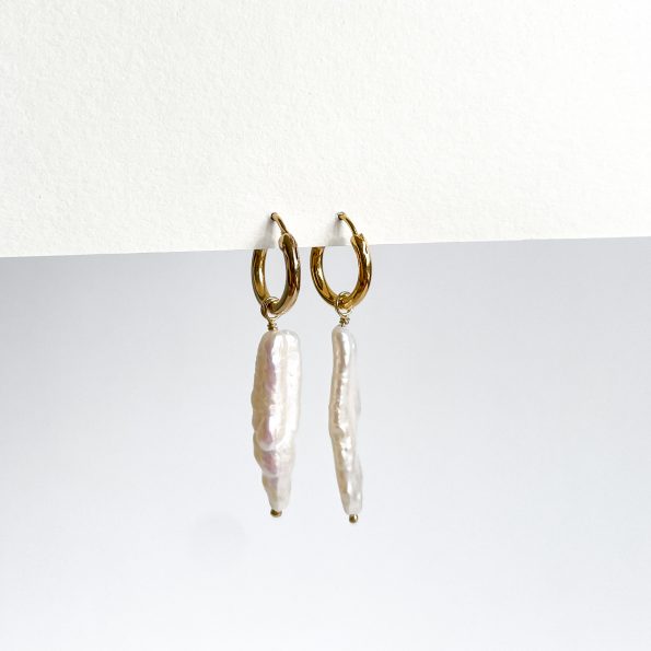 Baroque earring long stick gold plated